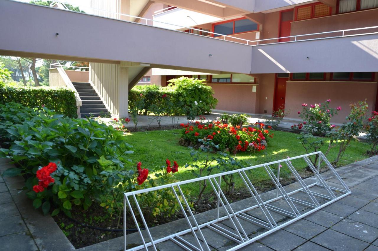 Apartments Via Dei Platani Marina Di Bibbona Eksteriør bilde