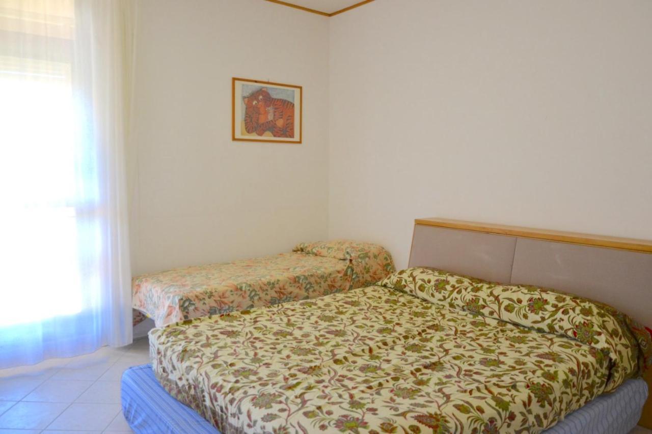 Apartments Via Dei Platani Marina Di Bibbona Eksteriør bilde